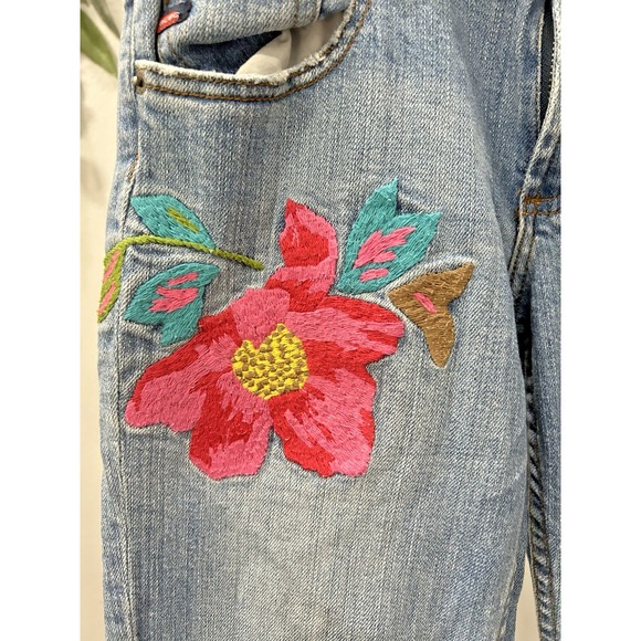 Y2K BCBG Maxazria Embroidered Jeans Flower 90s Boho Hippie Festival - Size 4 - Picture 2 of 14